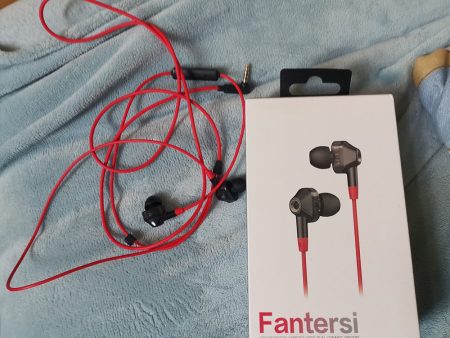 Fantersi earphone,In-Ear Earbud Headphones Dynamic Crystal-Clear Sound, Ergonomic Comfort-Fit, 9mm,Red, PACK Cheap